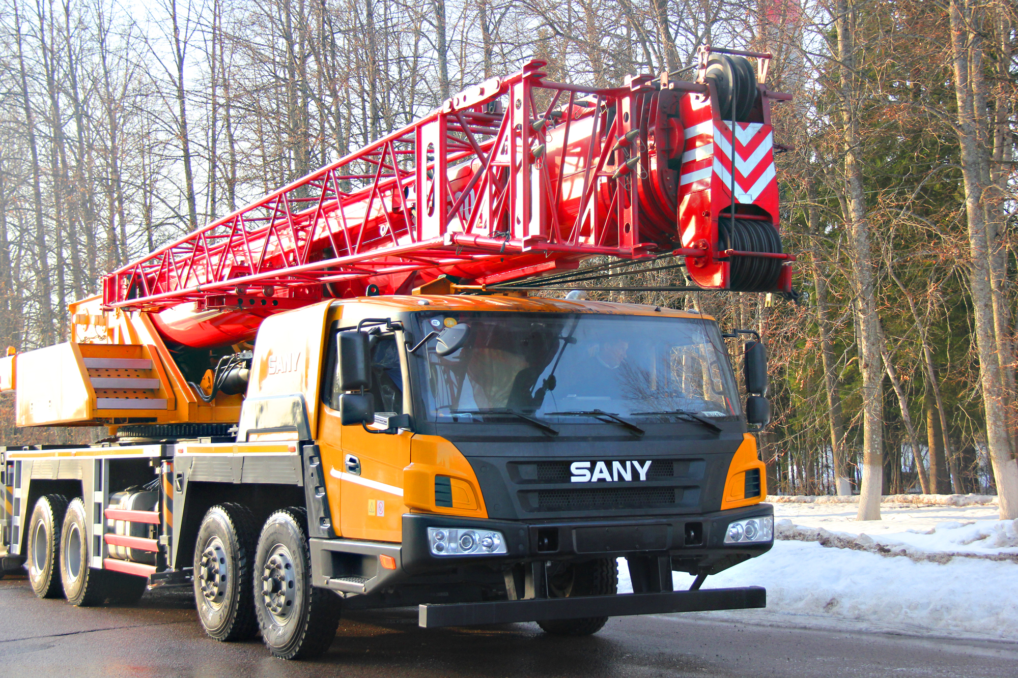 Truck crane STC500