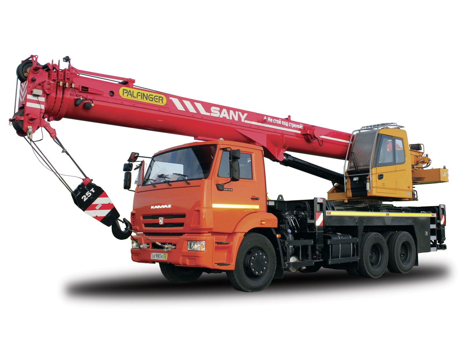 Truck crane 32 tons